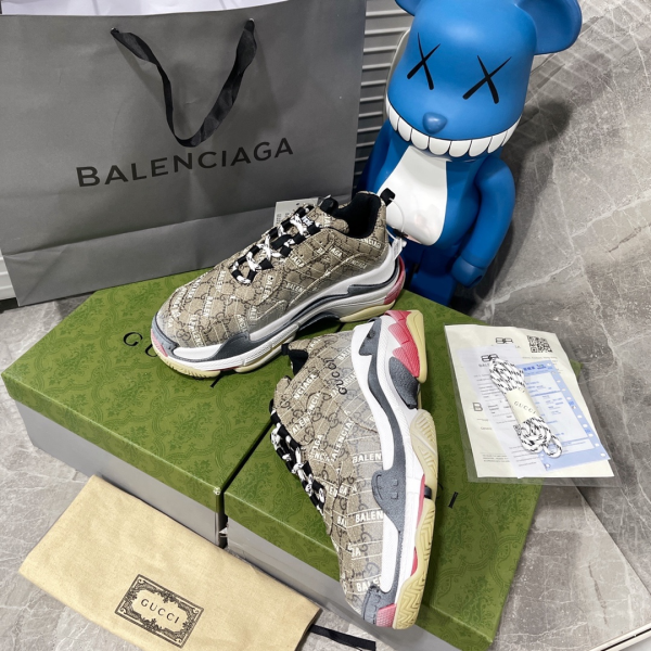 Gucci x Balenciage joint model