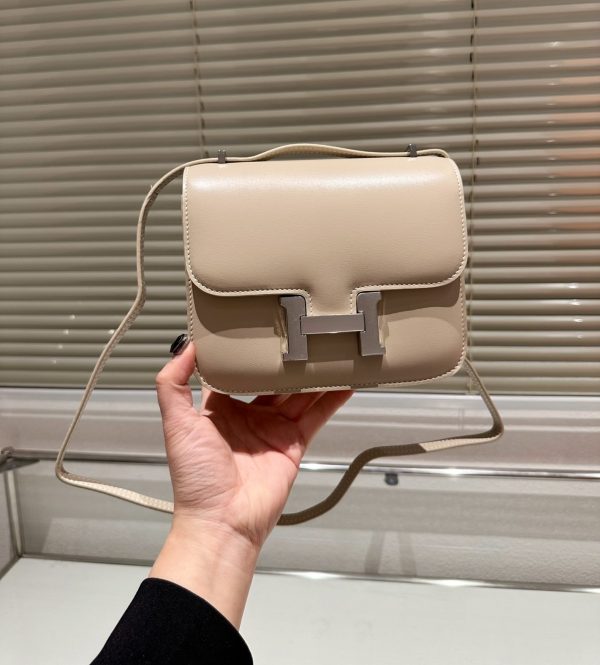 HERMES CONSTANCE LEATHER BAG BEIGE 18CM