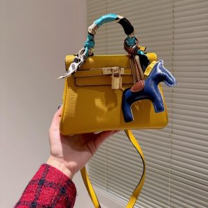 HERMES KELLY TOGO YELLOW 20CM