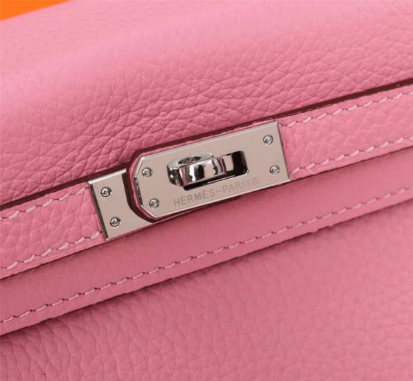 HERMÈS KELLY 28 SELLIER HANDBAG IN ROSE CONFETTI EPSOM LEATHER WITH PALLADIUM HARDWARE 28CM