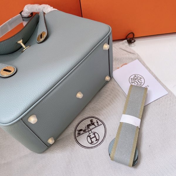 HERMÈS LINDY CLEMENCE LEATHER GHW BLUE 26CM