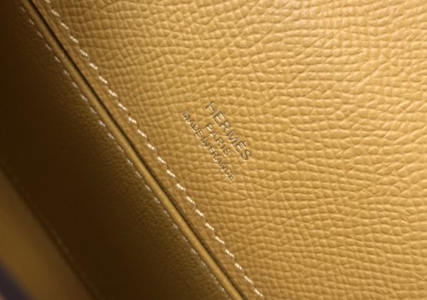 HERMES MINI KELLY POCHETTE GOLD TONED HARDWARE GOLDEN BROWN 22CM