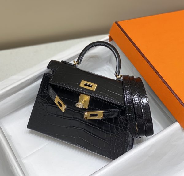 HERMES MINI KELLY CROCODILE GOLD-TONED HARDWARE BLACK 19CM