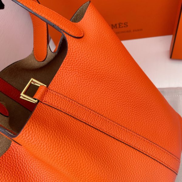 HERMES PICOTIN CLEMENCE GOLD HARDWARE ORANGE 22CM