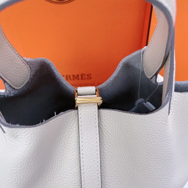 HERMES PICOTIN CLEMENCE GOLD HARDWARE WHITE 22CM