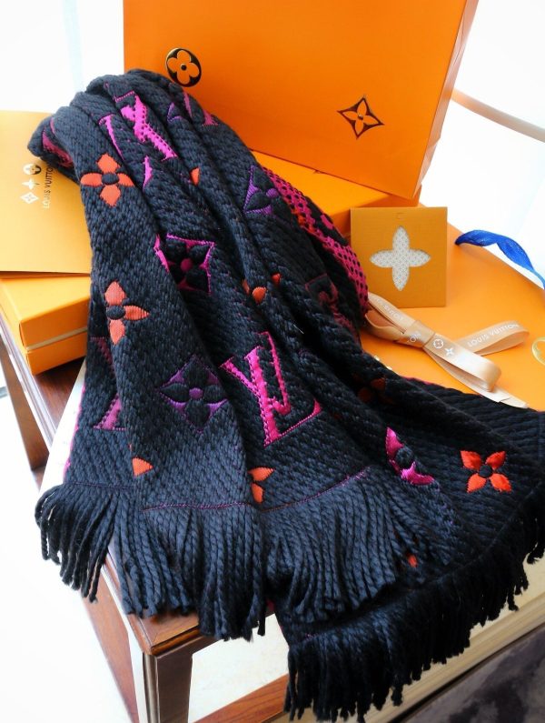 Luxury Edition LV Scarf 001