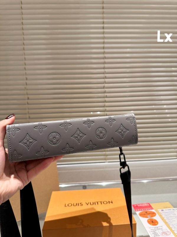 LOUIS VUITTON Monogram Eclipse Gaston Wearable Wallet