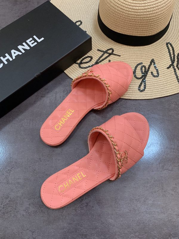 Chanel slipper