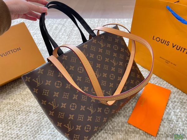 LOUIS VUITTON Monogram Grand Palais MM Brown