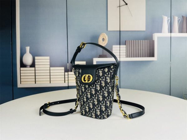 Dior bag 30 Montaigne in Navy Blue Canvas