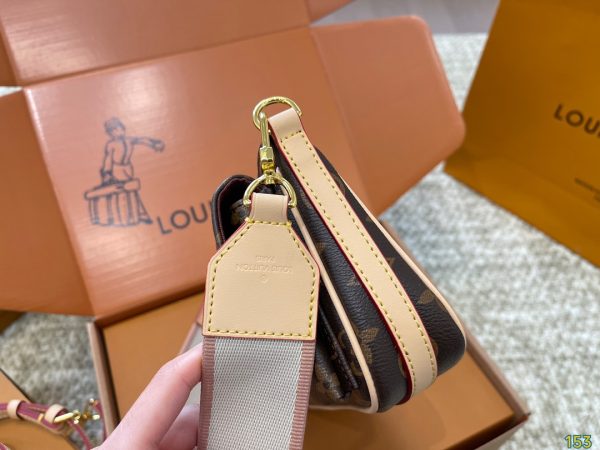 LOUIS VUITTON Viva Cite MM in Monogram Canvas