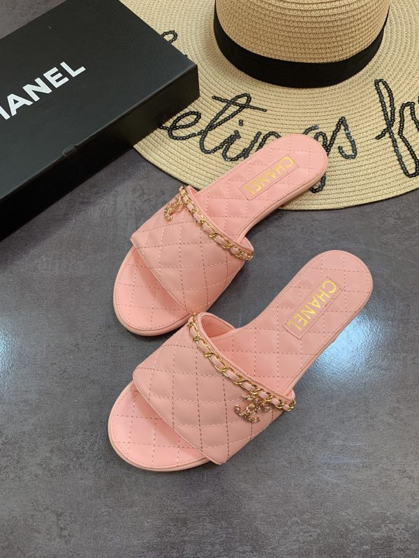 Chanel slipper