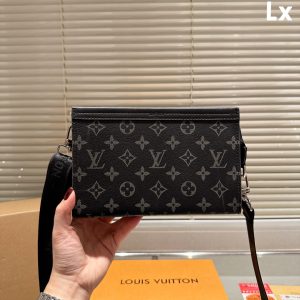 LOUIS VUITTON Monogram Eclipse Gaston Wearable Wallet