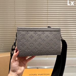 LOUIS VUITTON Monogram Eclipse Gaston Wearable Wallet