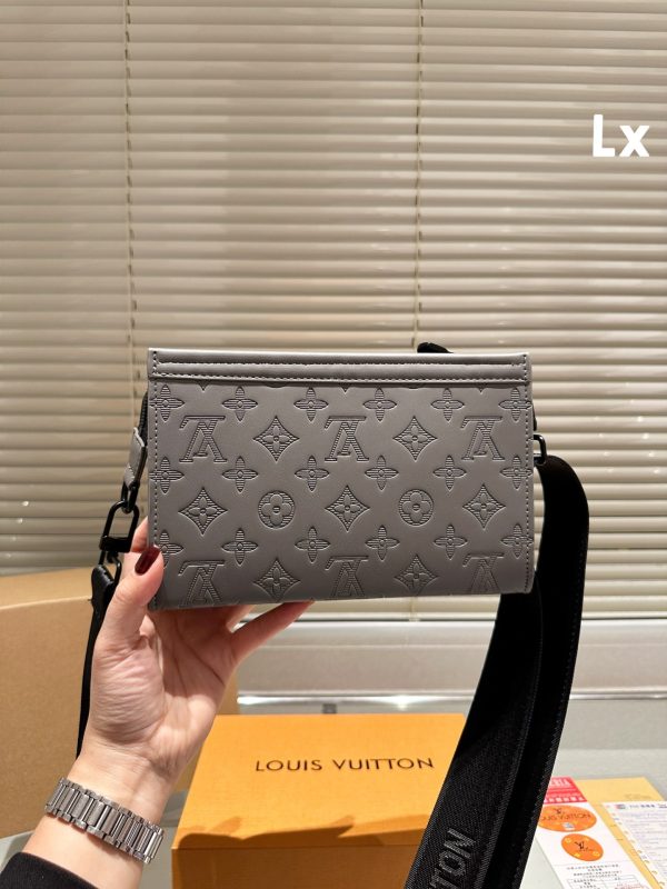 LOUIS VUITTON Monogram Eclipse Gaston Wearable Wallet