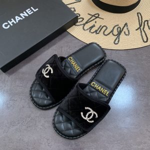 Chanel slipper