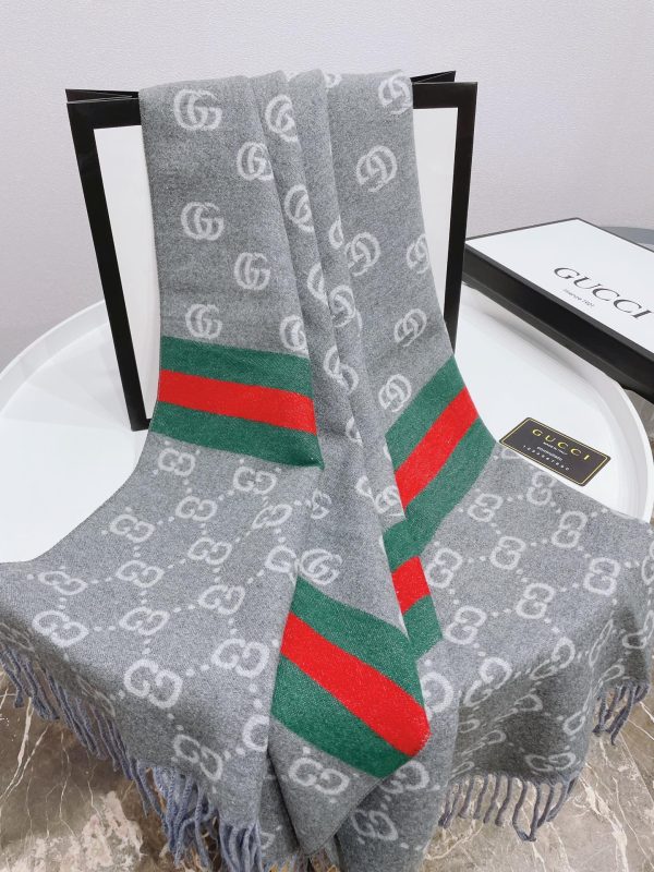 Luxury Edition GG Scarf 021