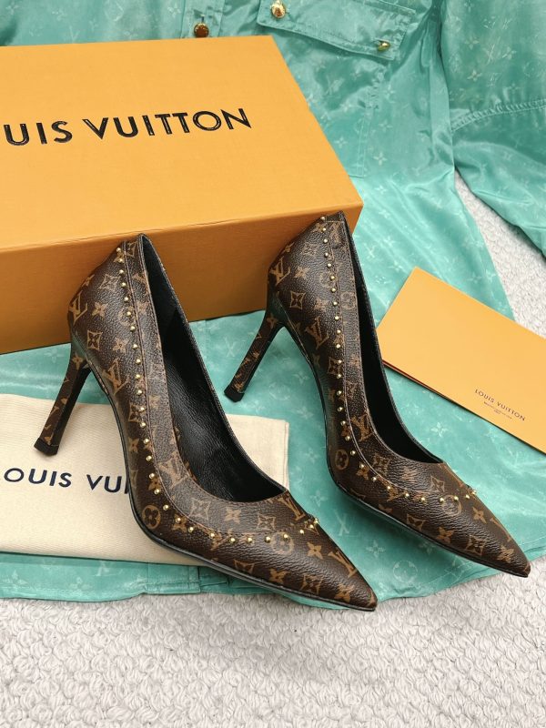 Designer LV High Heel Shoes 040