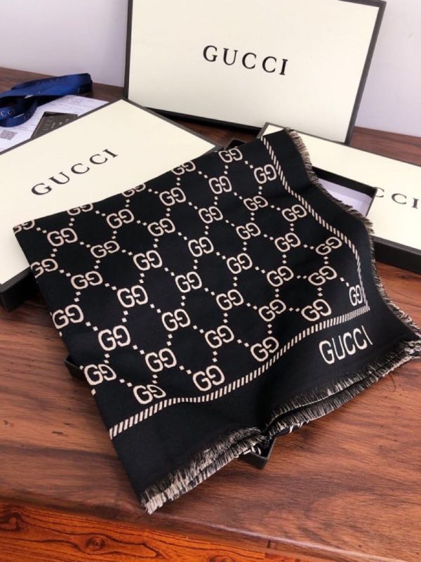 Luxury Edition GG Scarf 037