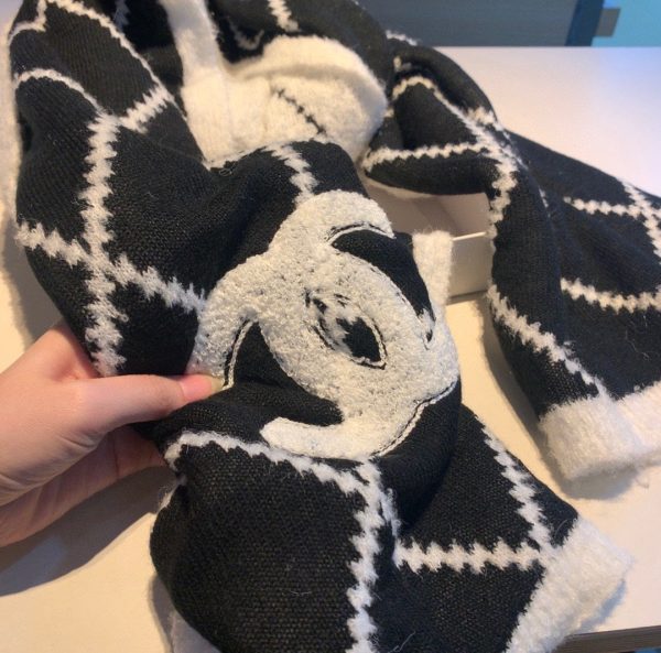 Luxury Edition Chanel Scarf 011