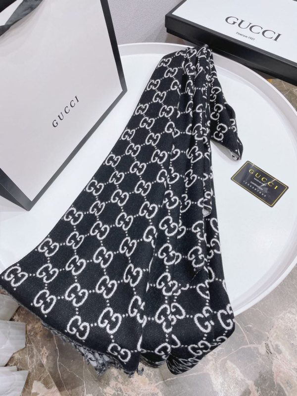 Luxury Edition GG Scarf 016