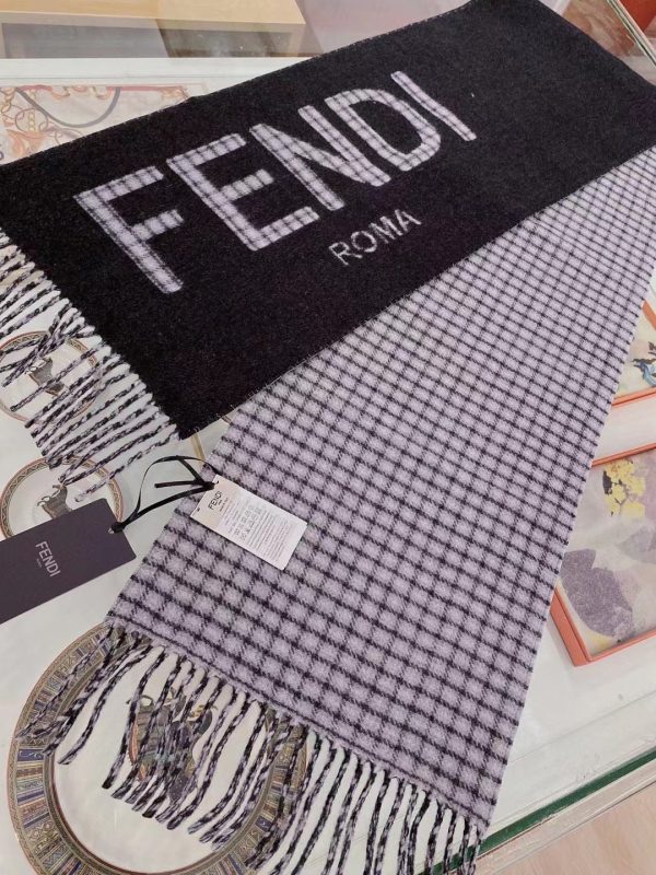 Luxury Edition Fendi Scarf 010