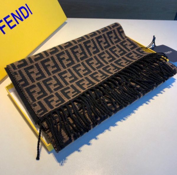 Luxury Edition Fendi Scarf 020