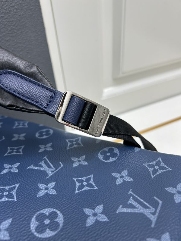 LOUIS VUITTON DISCOVERY BACKPACK PM COBALT