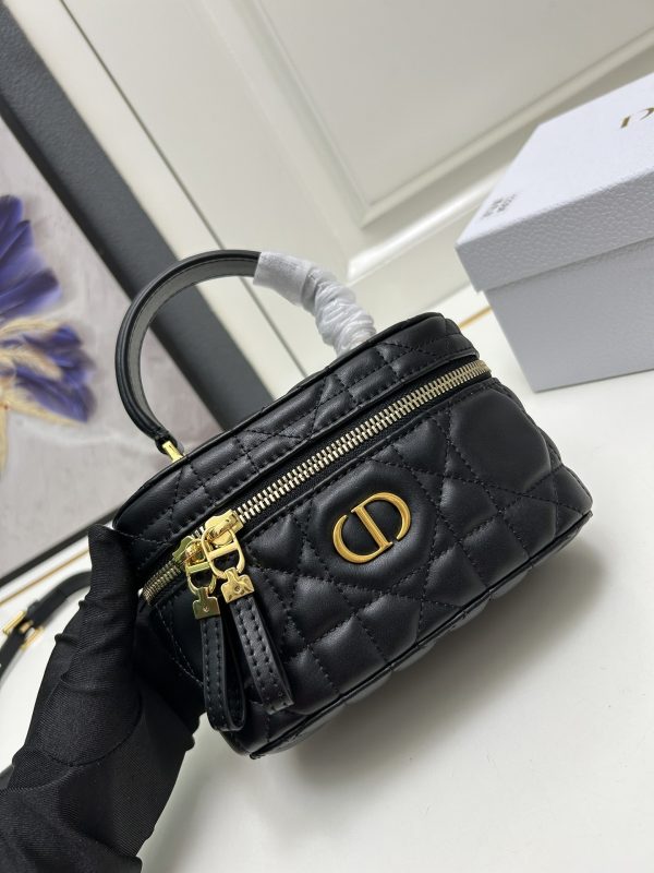 Dior 30 Montaigne