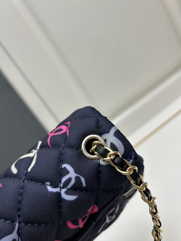 CHANEL 11.12 CLASSIC HANDBAG