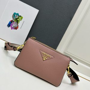 Leather shoulder bag