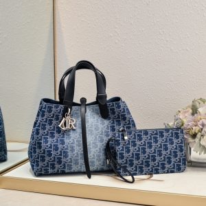 Medium Dior Toujours Bag