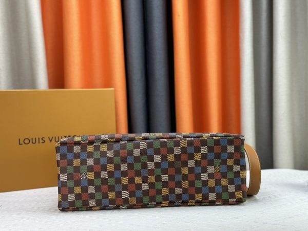 Louis Vuitton Presents “Le Monde Est À Vous”