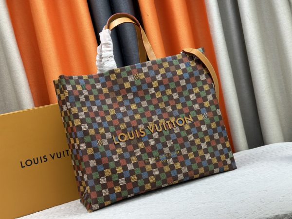 Louis Vuitton Presents “Le Monde Est À Vous”