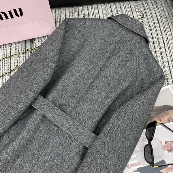 Women’s Grey Single-Breasted Chevron Coat