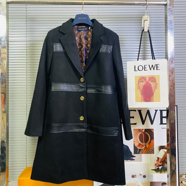 Women LV Wrap Coat 001