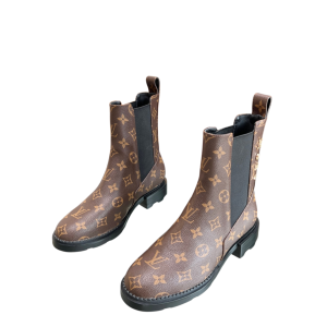 LV WOMEN’S BOOTS