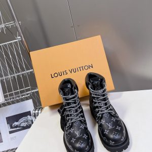 LV WOMEN’S BOOTS