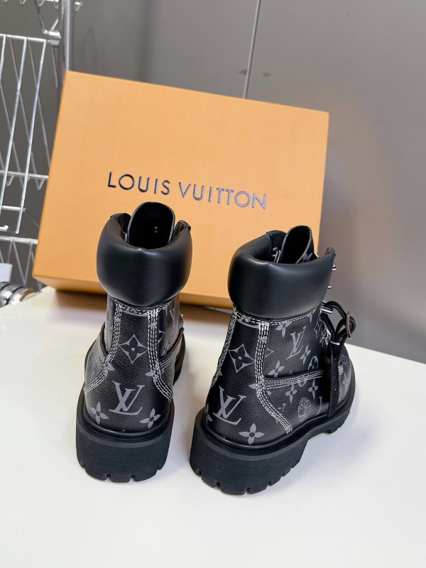 LV WOMEN’S BOOTS