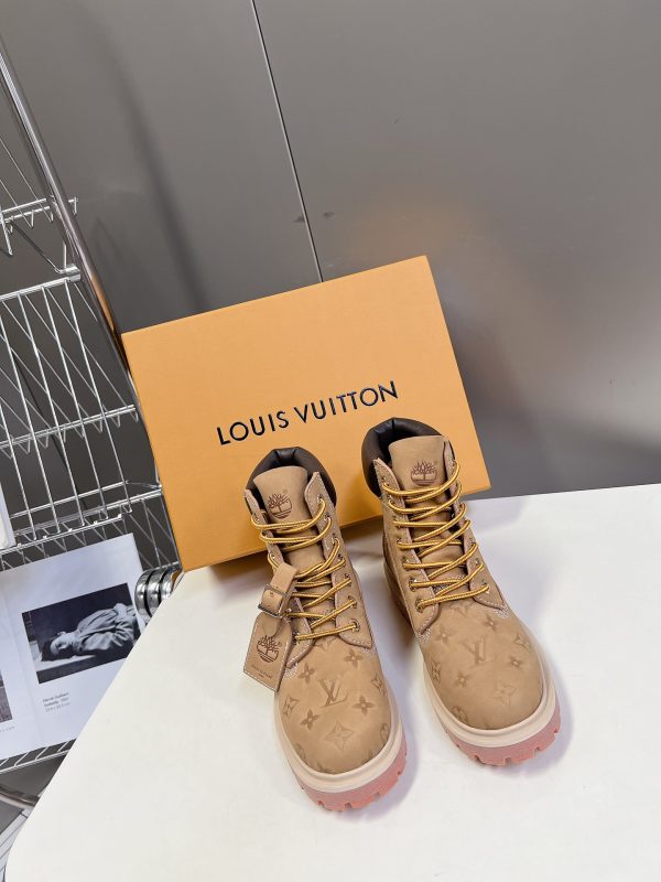 LV WOMEN’S BOOTS