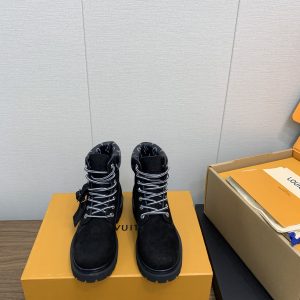 LV WOMEN’S BOOTS