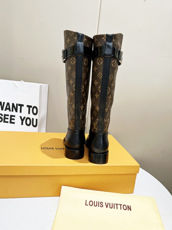 LV WOMEN’S BOOTS