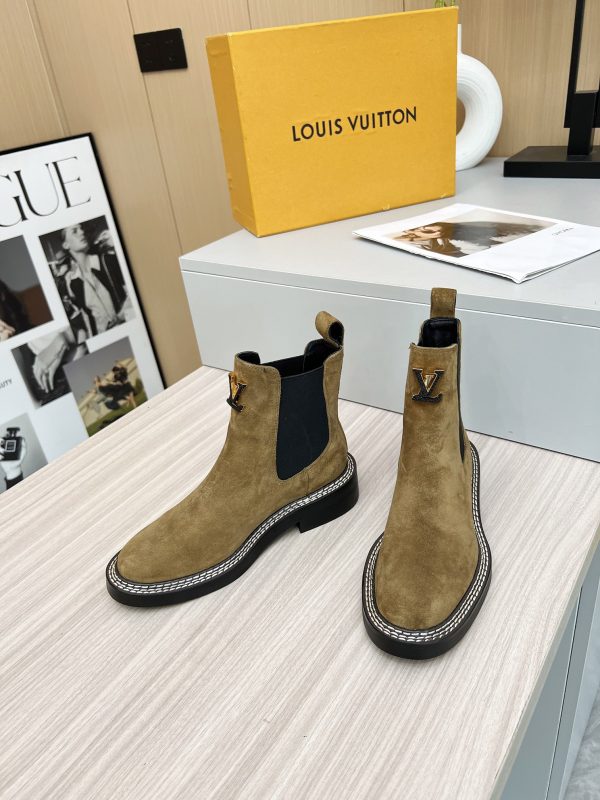 LV WOMEN’S BOOTS