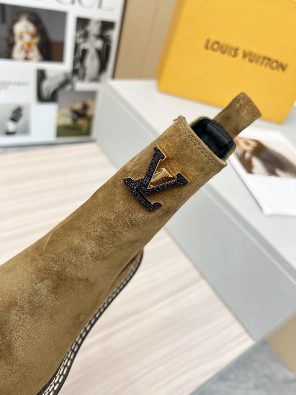 LV WOMEN’S BOOTS