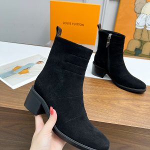 LV WOMEN’S BOOTS