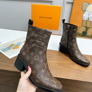 LV WOMEN’S BOOTS