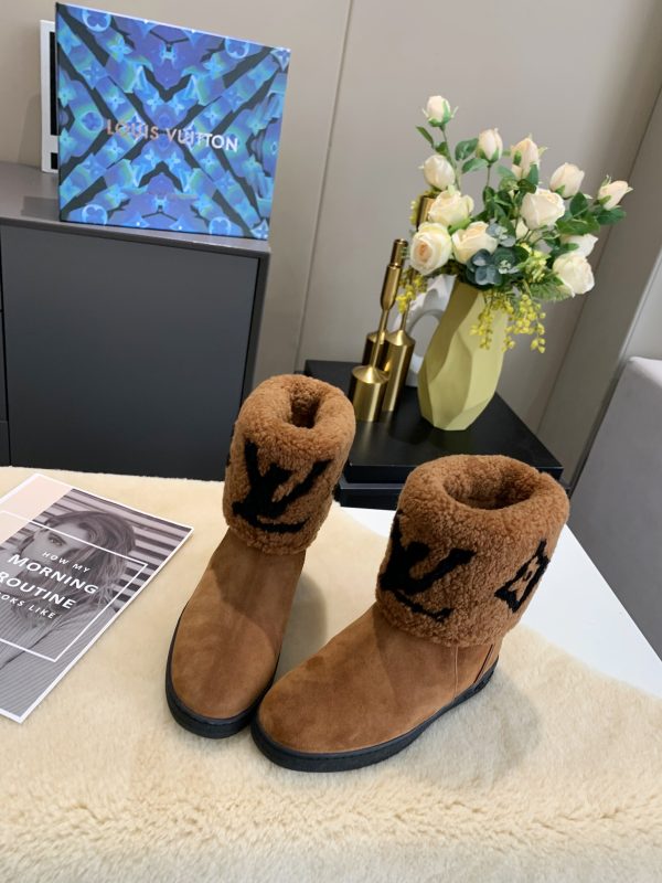 LV WOMEN’S BOOTS