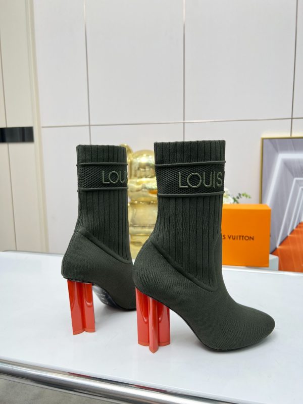 LV WOMEN’S BOOTS