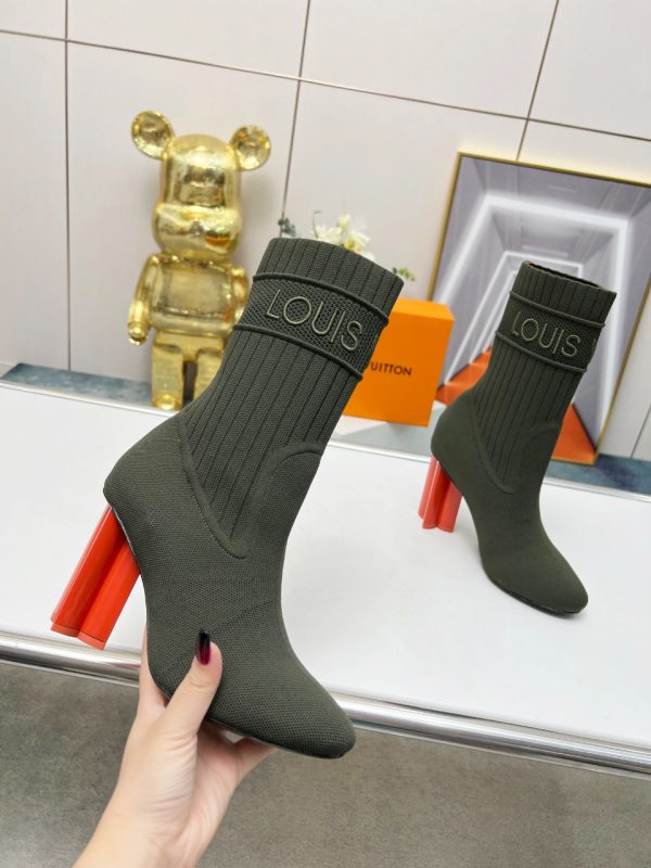 LV WOMEN’S BOOTS