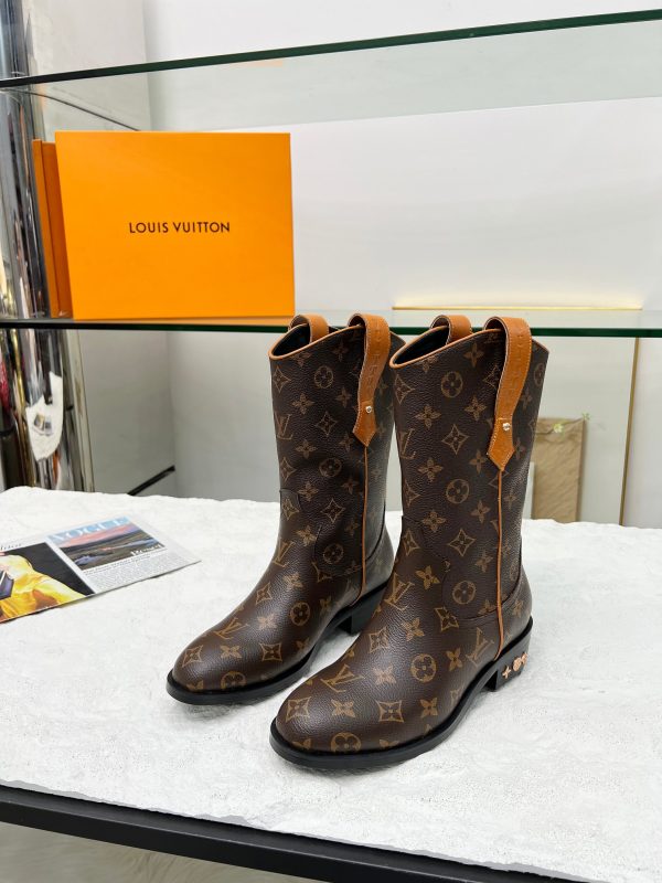 LV WOMEN’S BOOTS